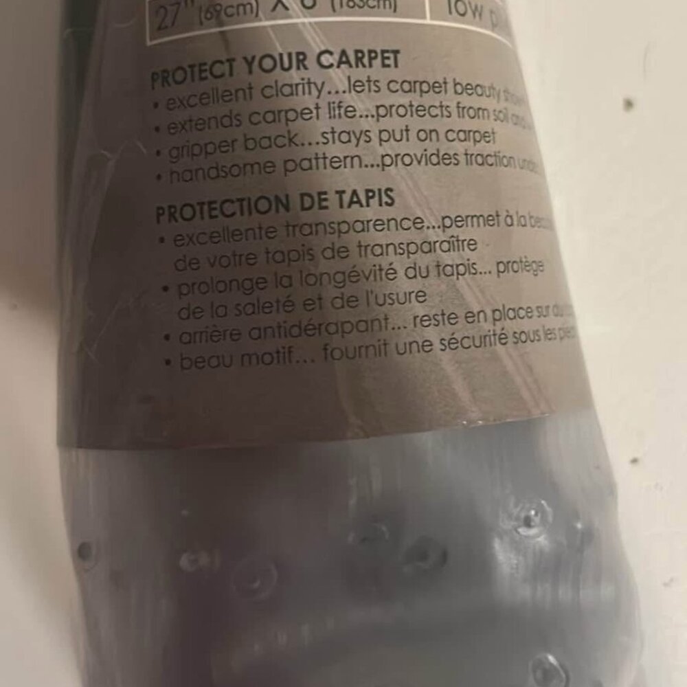 CLEAR CARPET PROTECTOR 27"X 6 FEET LONG NEWWWW